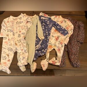 Baby girl 6-9 mos sleeper bundle - Carter’s, old navy and more - 5 pieces